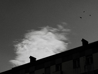 Un nuage derrière le palais